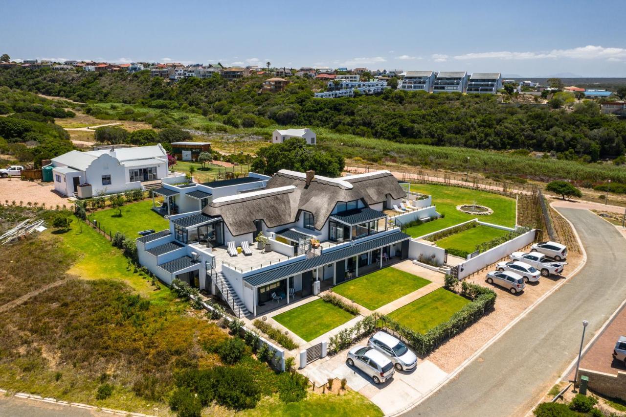 Karee Manor Hotel Stilbaai Exterior photo